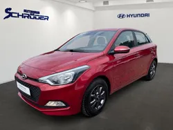 Rot Gebraucht 2017 Hyundai i20 YES! Limousine | 12.900 € (Teuer)