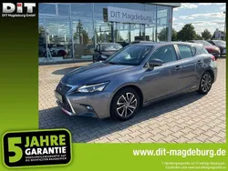 Grau Gebraucht 2019 Lexus CT200h Executive Line Limousine | 18.290 € (Fairer Preis)