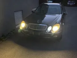 Schwarz Gebraucht 2004 Mercedes E220 Avantgarde Kombi | 3.490 € (Etwas zu teuer)