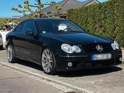 Schwarz Gebraucht 2008 Mercedes CLK500 AMG Coupé | 20.500 €