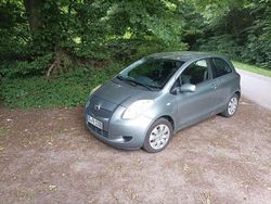 Silber Gebraucht 2006 Toyota Yaris Sol Limousine | 2.300 € (Fairer Preis)