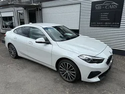 Weiß Gebraucht 2023 BMW 218 Sport Line Limousine | 27.990 € (Fairer Preis)