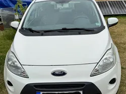 Weiß Gebraucht 2011 Ford Ka Trend Kleinwagen | 3.400 €