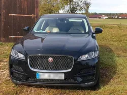 Schwarz Gebraucht 2018 Jaguar F-Pace Prestige SUV | 24.900 € (Fairer Preis)