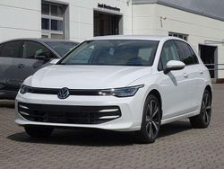Weiß Neu 2025 VW Golf VIII Business Limousine | 33.300 € (Teuer)