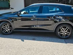Schwarz Gebraucht 2018 Mercedes GLA250 SUV | 22.990 € (Fairer Preis)