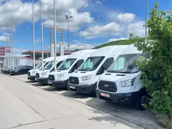 Weiß Gebraucht 2018 Ford Transit Trend Van / Kleinbus | 6.600 € (Teuer)