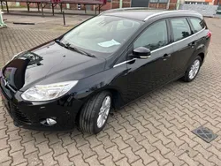 Schwarz Gebraucht 2013 Ford Focus Titanium Kombi | 6.490 € (Fairer Preis)