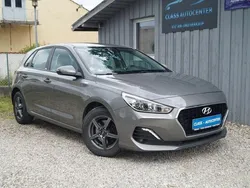 Olivine Gebraucht 2020 Hyundai i30 Select Limousine | 11.450 € (Guter Preis)