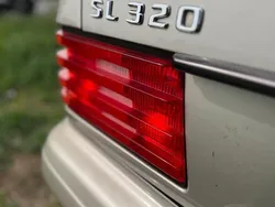 Mercedes SL320