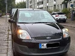 Schwarz Gebraucht 2006 Ford Fiesta Trend Kleinwagen | 1.499 € (Fairer Preis)