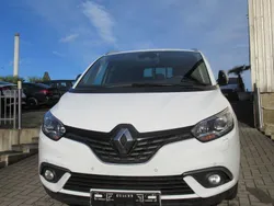 Weiß Gebraucht 2019 Renault Grand Scénic IV LIMITED Van / Kleinbus | 12.490 € (Fairer Preis)
