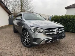 Grau Gebraucht 2020 Mercedes GLC220 AMG line SUV | 37.950 € (Fairer Preis)