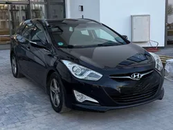 Schwarz Gebraucht 2012 Hyundai i40 Premium Kombi | 5.900 € (Fairer Preis)