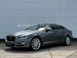 Grau Gebraucht 2016 Jaguar XJ Portfolio Limousine | 18.490 €