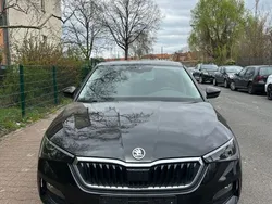 Schwarz Gebraucht 2019 Skoda Scala Kleinwagen | 15.090 € (Fairer Preis)