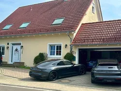 Grau Gebraucht 2020 Porsche Taycan Turbo Limousine | 71.399 € (Fairer Preis)