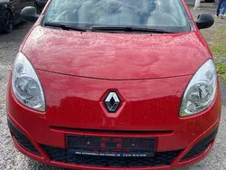 Rot Gebraucht 2009 Renault Twingo Authentique Kleinwagen | 2.349 € (Fairer Preis)
