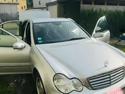 Silber Gebraucht 2005 Mercedes C180 Limousine | 3.100 € (Fairer Preis)