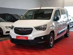 Weiß Gebraucht 2021 Opel Combo Edition Van / Kleinbus | 9.950 €