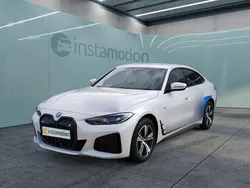 Weiß Gebraucht 2023 BMW i4 M Sport Limousine | 50.249 €