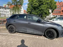 Grau Gebraucht 2022 MG MG4 EV Kleinwagen | 16.990 € (Etwas zu teuer)