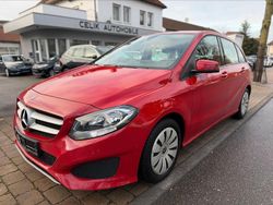 Rot Gebraucht 2017 Mercedes B200 Van / Kleinbus | 14.990 € (Superpreis)
