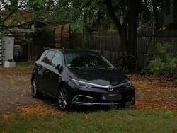 Schwarz Gebraucht 2017 Toyota Auris Kombi | 13.800 € (Fairer Preis)