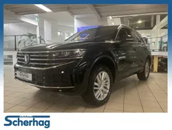 Schwarz (grenadillschwarz) Gebraucht 2024 VW Touareg Elegance SUV | 55.970 € (Guter Preis)