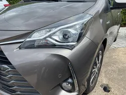 Grau Gebraucht 2019 Toyota Yaris Hybrid Club Kleinwagen | 16.290 € (Fairer Preis)