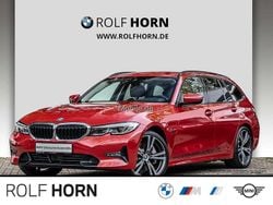 Rot Gebraucht 2022 BMW 330e Sport Line Kombi | 26.260 € (Guter Preis)