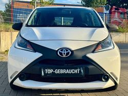 Weiß Gebraucht 2016 Toyota Aygo Kleinwagen | 3.000 € (Fairer Preis)