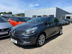 Grau Gebraucht 2018 Renault Clio IV Limousine | 7.990 € (Fairer Preis)