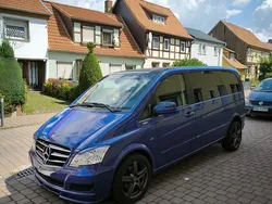 Blau Gebraucht 2010 Mercedes Viano Edition Van / Kleinbus | 14.000 € (Superpreis)