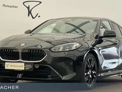 Saphirschwarz Gebraucht 2024 BMW 120 Shadowline Kleinwagen | 38.349 € (Fairer Preis)