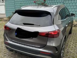 Grau Gebraucht 2023 Mercedes GLA35 AMG AMG SUV | 45.990 € (Fairer Preis)