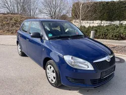 Blau Gebraucht 2014 Skoda Fabia Active Kleinwagen | 3.500 € (Guter Preis)