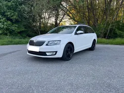 Weiß Gebraucht 2014 Skoda Octavia Ambition Kombi | 8.600 € (Etwas zu teuer)