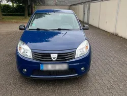Blau Gebraucht 2009 Dacia Sandero Kleinwagen | 1.400 €