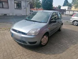 Blau Gebraucht 2005 Ford Fiesta Kleinwagen | 1.250 € (Fairer Preis)