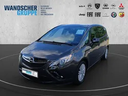 Grauandere Gebraucht 2016 Opel Zafira Tourer Edition Van / Kleinbus | 10.990 € (Etwas zu teuer)