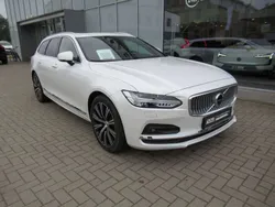 Weiß Gebraucht 2023 Volvo V90 Plus Kombi | 45.876 € (Etwas zu teuer)