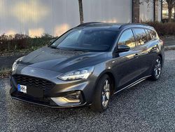 Grau Gebraucht 2021 Ford Focus ST-Line Kombi | 19.400 € (Fairer Preis)