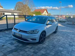 Weiß Gebraucht 2017 VW Golf VII Kombi | 9.500 € (Guter Preis)