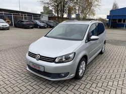 Silber Gebraucht 2013 VW Touran Life Van / Kleinbus | 6.990 € (Fairer Preis)