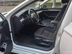 Weiß Gebraucht 2017 VW Passat Comfortline Kombi | 10.850 € (Guter Preis)