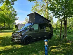 Grau Gebraucht 2022 VW T6.1 Beach Van | 56.990 €