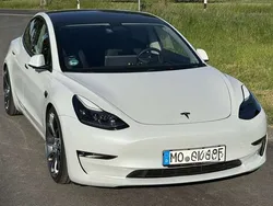 Weiß Gebraucht 2021 Tesla Model 3 Long Range Limousine | 27.990 € (Fairer Preis)