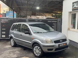 Silber Gebraucht 2005 Ford Fusion Ambiente Limousine | 1.799 € (Fairer Preis)