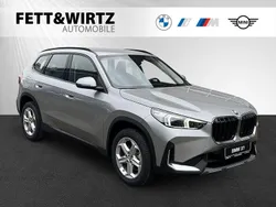 Spacesilber metallic Gebraucht 2025 BMW X1 Shadowline SUV | 40.790 € (Fairer Preis)